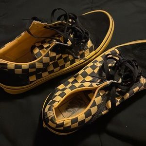 Bumblebee vans